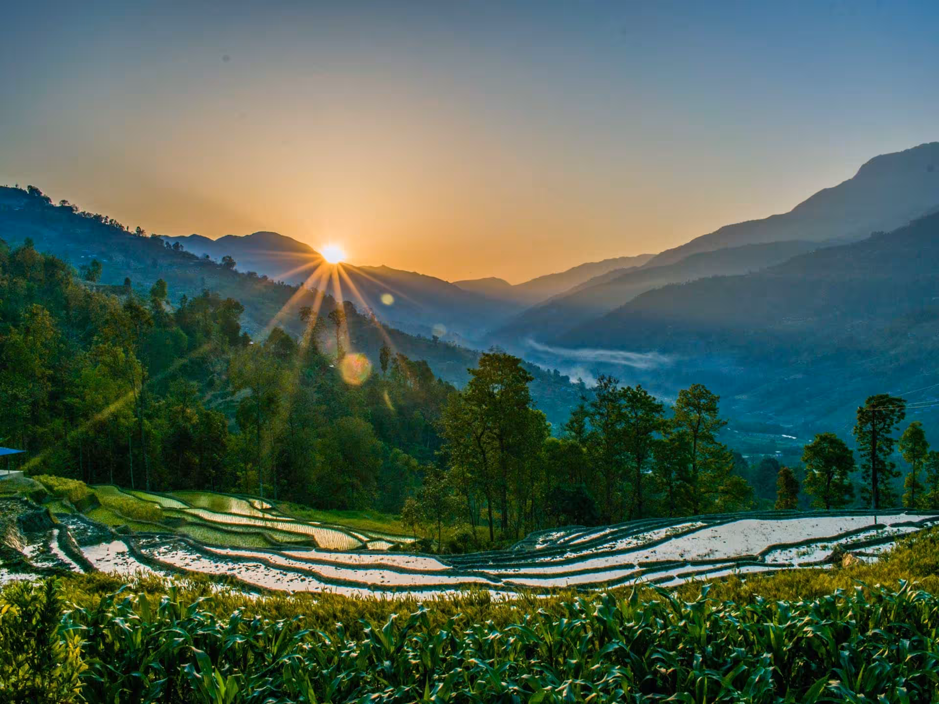 Chisapani Hike from Kathmandu: Two-Day Nature Escape to Himalayan Viewpoint
