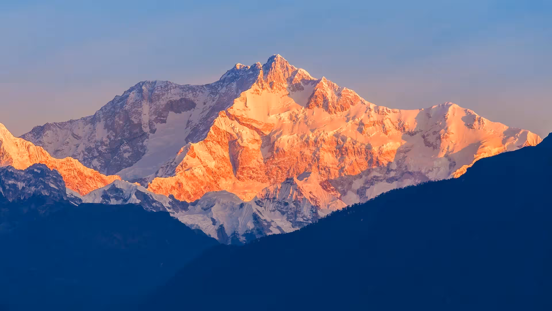 Kanchenjunga Circuit Trek: 23-Day Remote Himalayan Adventure