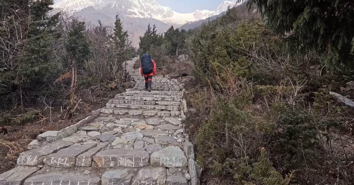 Well-organized Manaslu trek through remote terrain