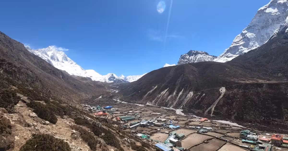 Peaceful morning scene in Khumjung Village