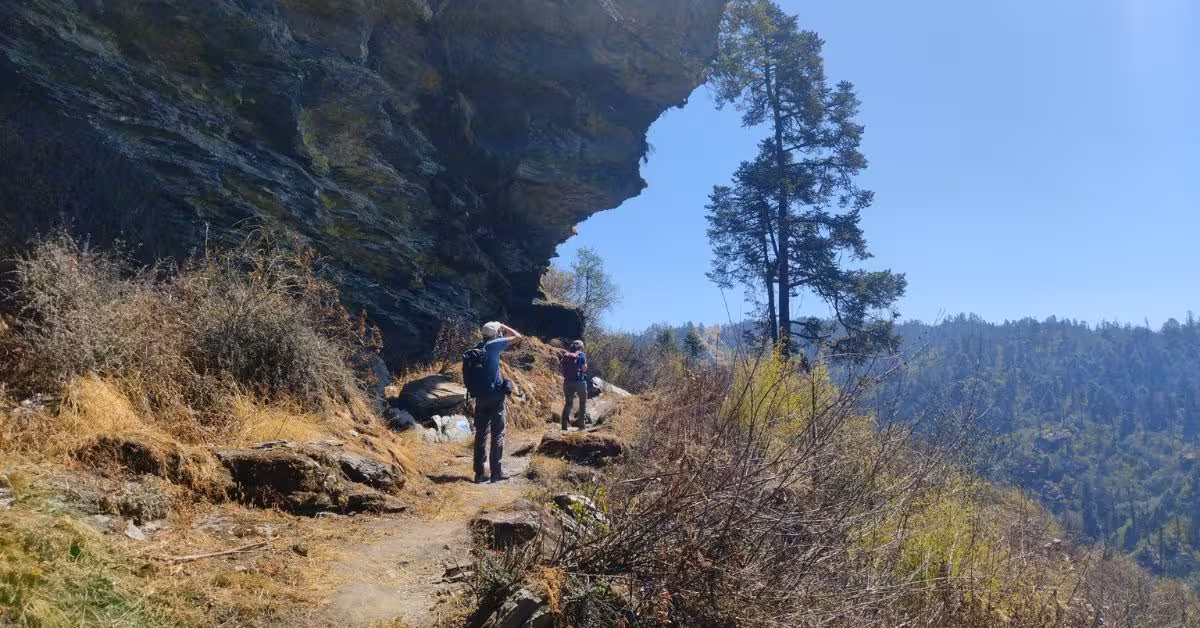 couple-trek-to-abc.jpg