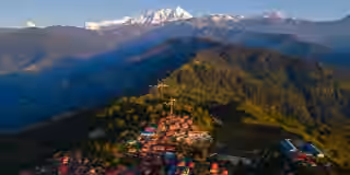 heli-view-above-Everest-Base-Camp-with-panoramic-views-.jpg heli-view-above-Everest-Base-Camp-with-panoramic-views-.jpg