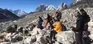 rest-stop-on-rugged-path-to-everest-base-camp