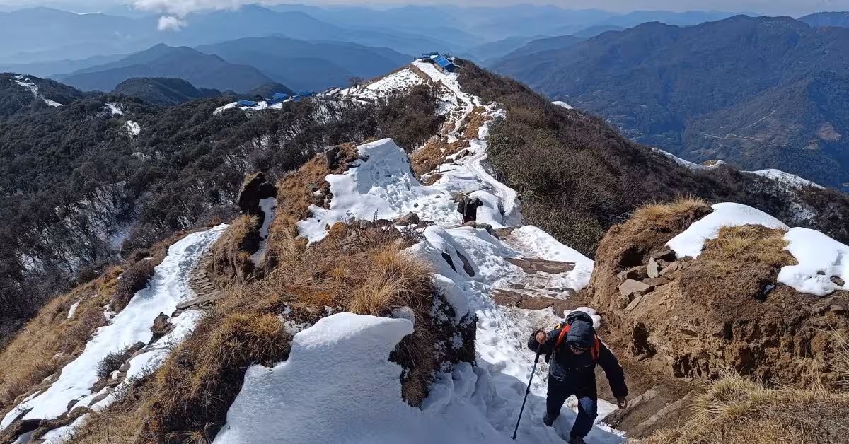 trekking-solo-at-nepal.jpg
