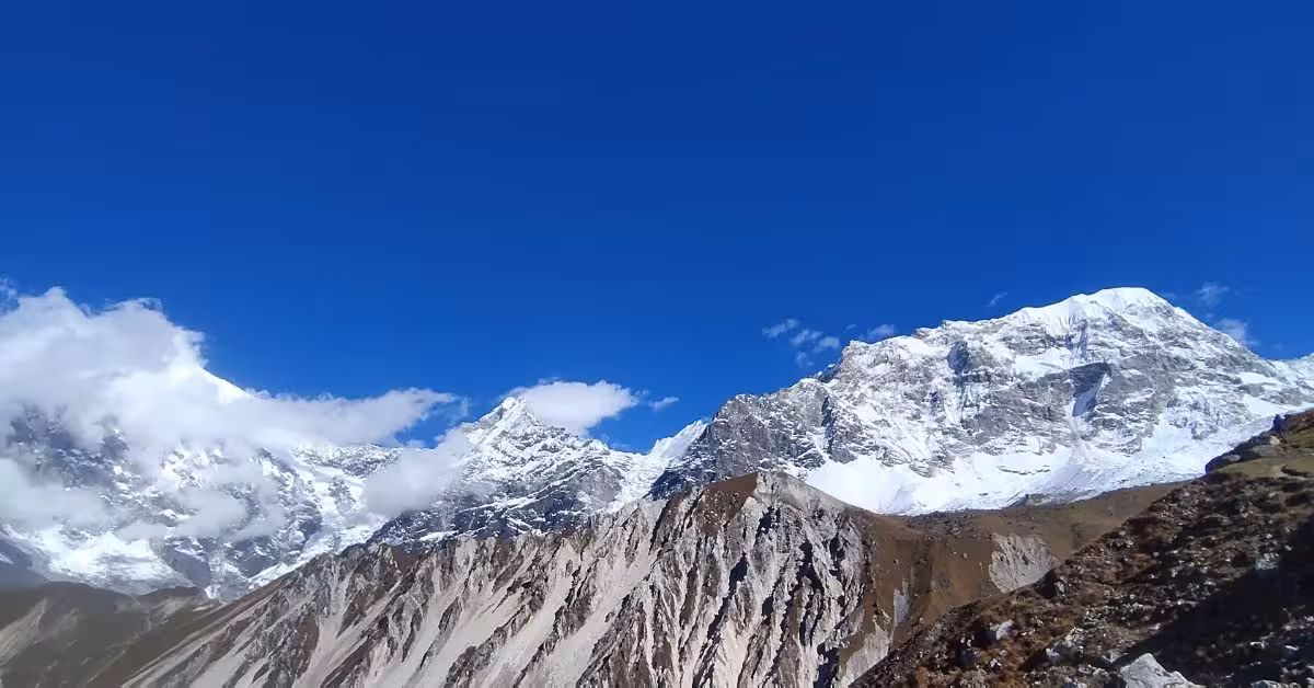 view-of-everest-from-langatng.jpg