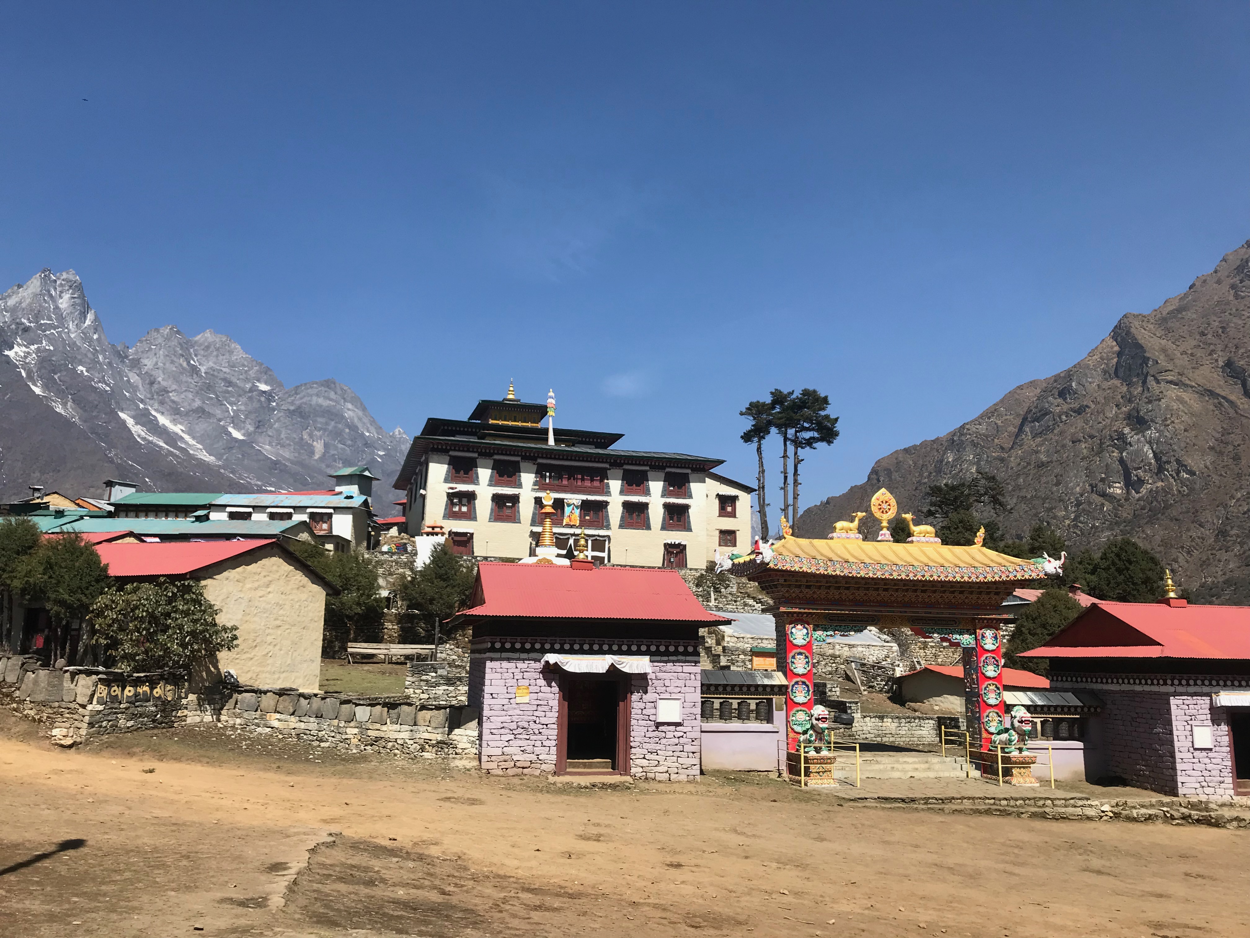 Adventurous 17 Days Everest Circuit Trek