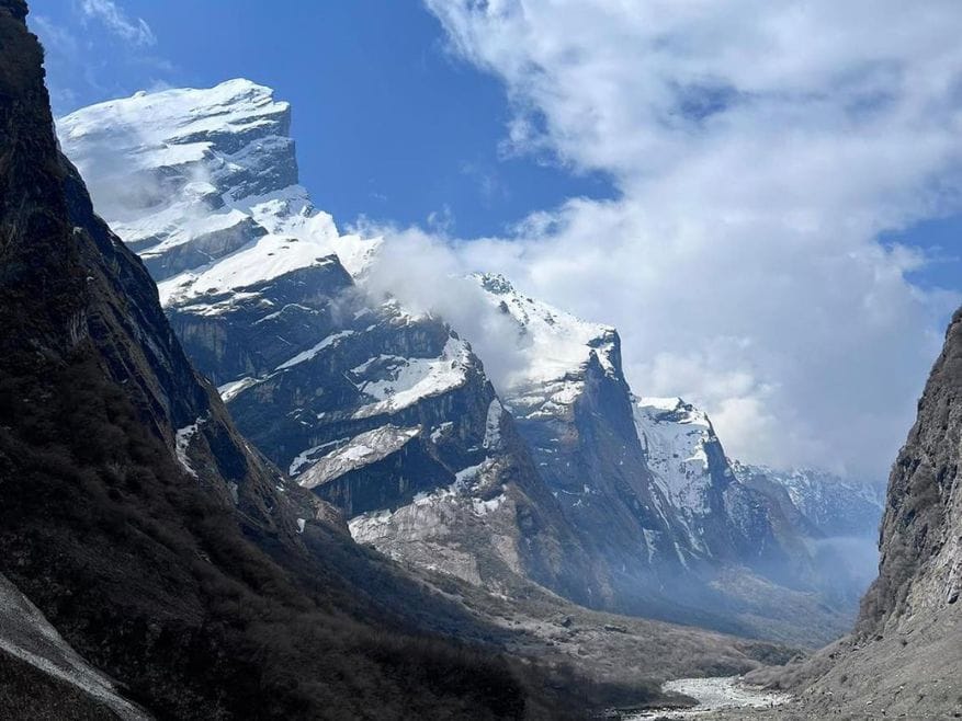 annapurna circuit trek in winter